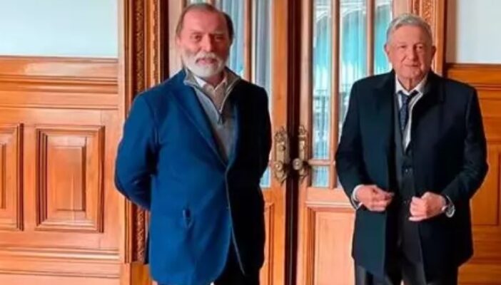 Gobierno de México habría dado crédito de 150 millones a Epigmenio Ibarra