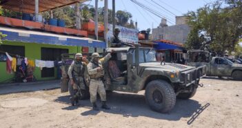 Trasladan a la CDMX a los 3 detenidos en Guayabitos