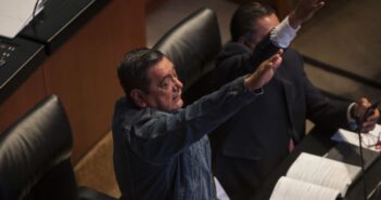 Instituto electoral de Guerrero avala candidatura de Salgado Macedonio