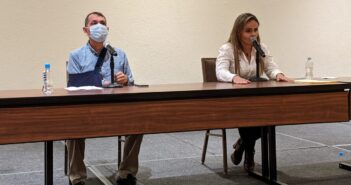 Se queda Carla Esparza sin coordinador de campaña