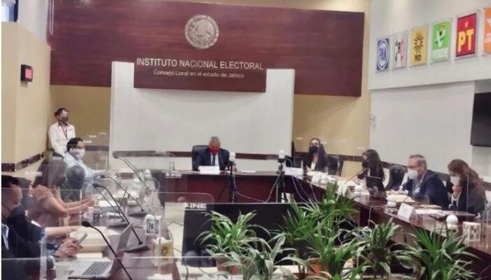 INE recomienda a candidatos campañas sin mítines masivos