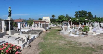 El negocio del nuevo panteón ha detenido su aprobación