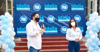 Marcela Navarrete da el primer paso en su campaña para la diputación local