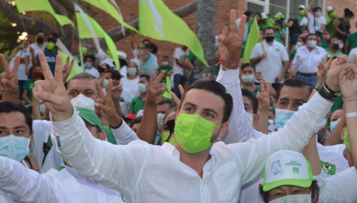 Reinicia Luis Munguía su campaña de la mano de la gente