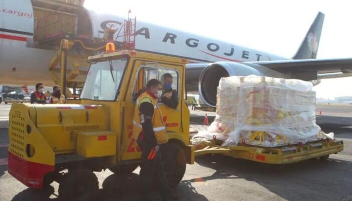 Arriban otras 327 mil 600 vacunas de Pfizer-BioNTech