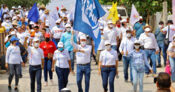Visita Jaime Cuevas la cabecera municipal y Bucerías