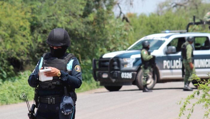 Por desaparición forzada, dictan prisión preventiva a policías en Sayula