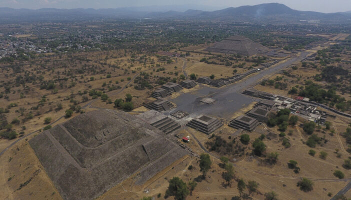 Por obras ilegales, Teotihuacán podría perder condecoración de la UNESCO