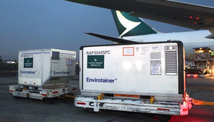 Llegan más vacunas y biológicos de Cansino a México