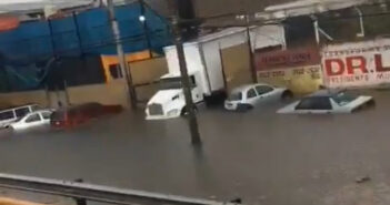 Inundaciones, autos dañados y un lesionado, producto de la tormenta en GDL
