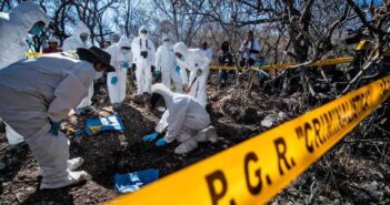 Localizan 70 bolsas con restos de personas en Tonalá