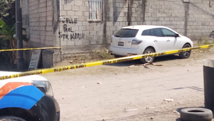 Encuentran camioneta de la mujer desaparecida