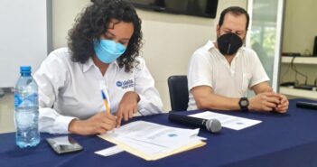 Idalia se reúne y firma compromiso con el Consejo de Seguridad Empresarial de Vallarta