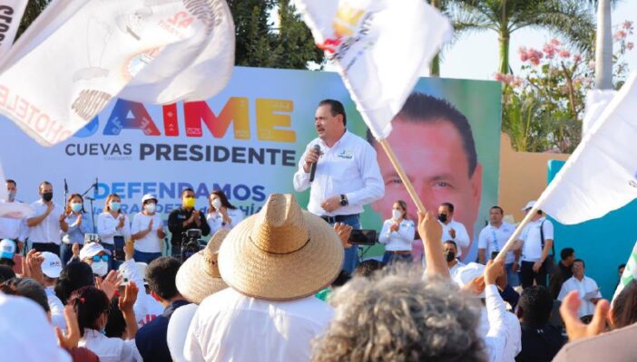 Promete Jaime Cuevas defender la grandeza de Bahía