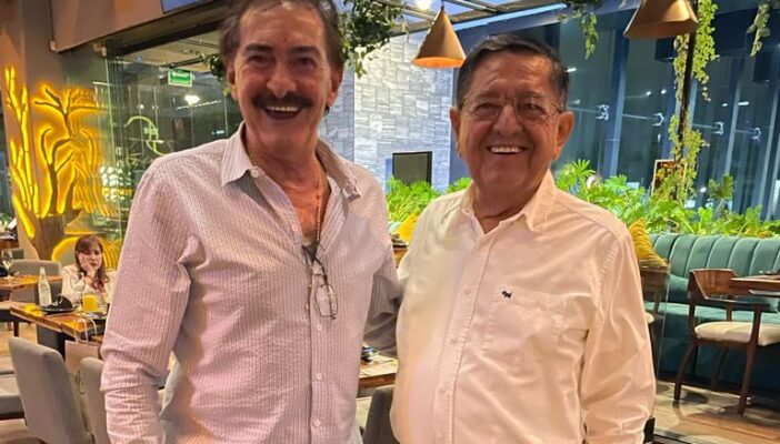Se une Ricardo La Volpe al proyecto de escuelas de futbol en Vallarta