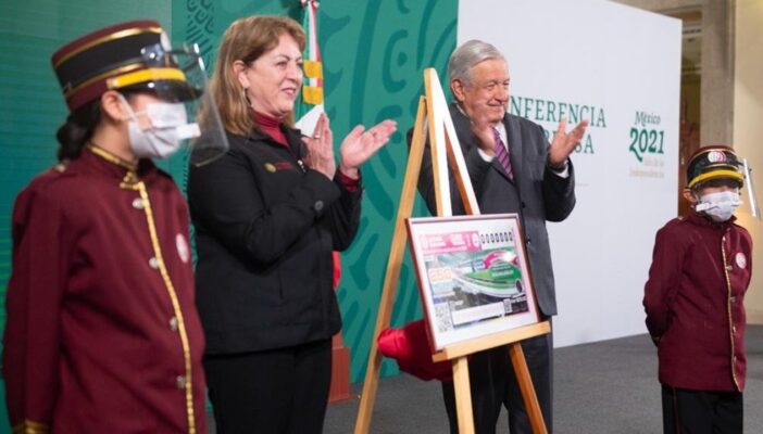 AMLO anuncia sorteo de un palco en el Estadio Azteca y 21 propiedades de lujo