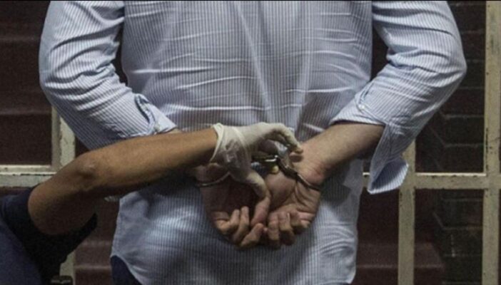 Detenido por dispararle en la cabeza a su propio hijo