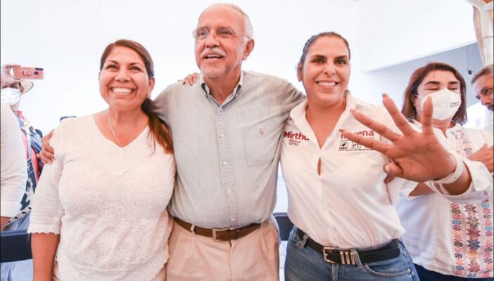 Navarro Quintero 'lima' asperezas entre las morenistas de Bahía