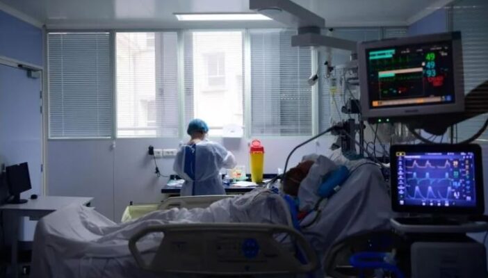 Hospitalizados por Covid-19 en Jalisco son menos de mil