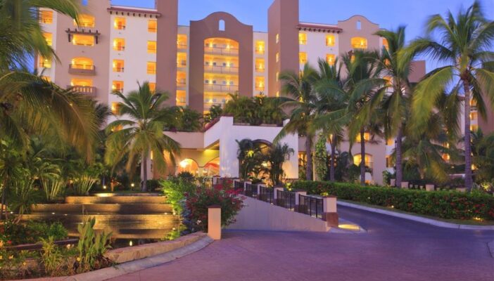 También sufre Bahía de Banderas por falta de trabajadores