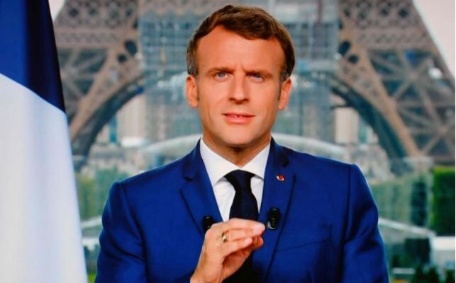 Francia se pone severo contra quienes no quieran vacunarse