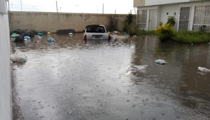 Recibe Tlajomulco el embate de una intensa tormenta sabatina