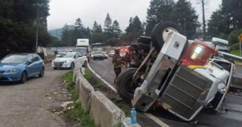 trailer rapiña accidente mexico toluca