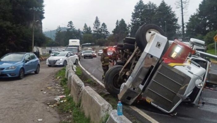 trailer rapiña accidente mexico toluca