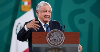 AMLO dice que la clase media es "egoísta, clasista, racista y ladina"