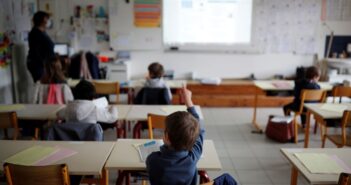 ¡Ahora resulta! Reconocen modelo de regreso a clases de Jalisco