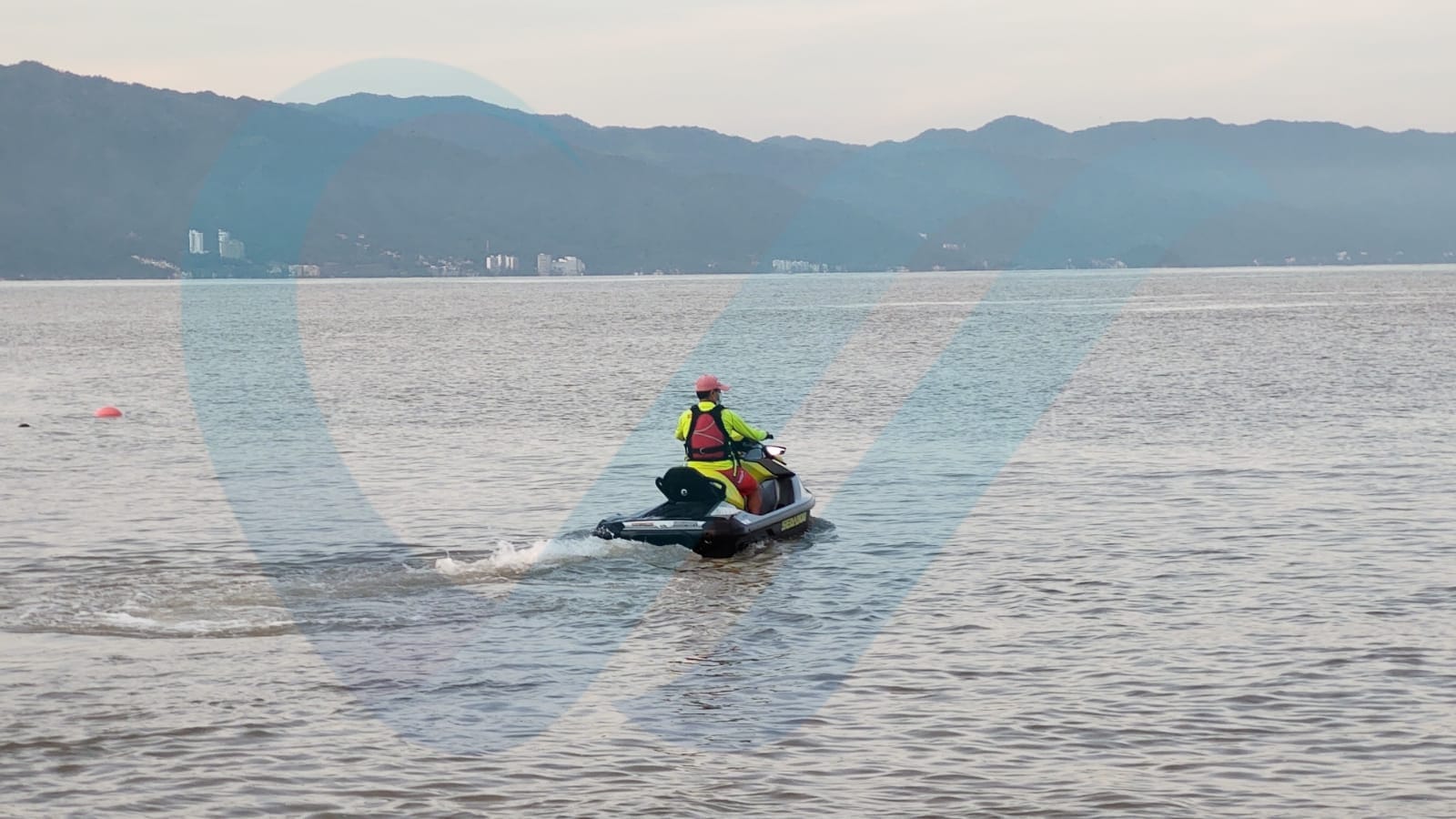 Desaparece joven en playa del Holly; su cuerpo no ha sido encontrado 3 Desaparece joven en playa del Holly; su cuerpo no ha sido encontrado