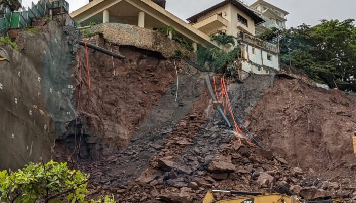 Todo el sur de Vallarta está en riesgo permanente de derrumbes