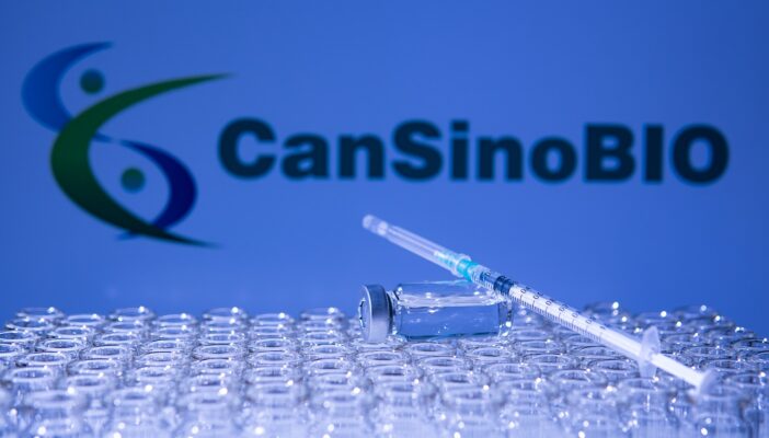 Cansino recomienda segunda dosis a los 6 meses