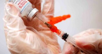 Cofepris autoriza uso de emergencia de la vacuna Moderna contra Covid-19