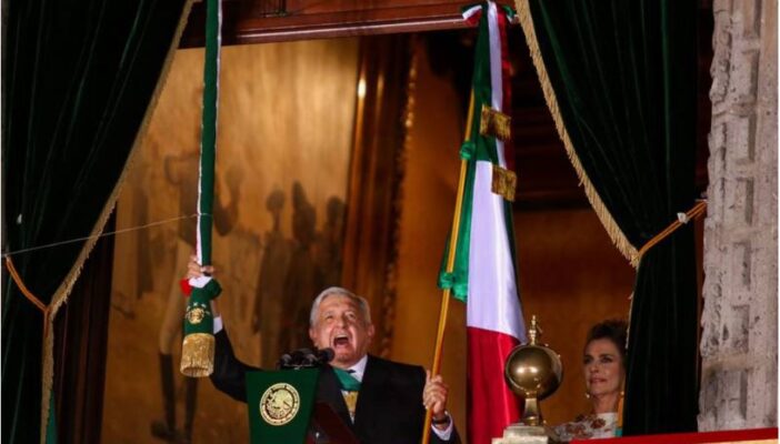Grito de AMLO recordará la conquista y a los muertos por Covid-19