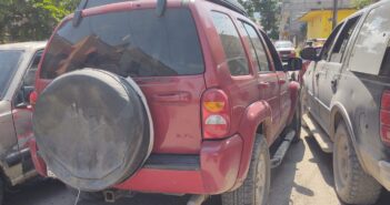 Intentó darse a la fuga luego de impactar su camioneta contra otro vehículo