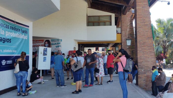 Manifestantes piden no más sindicalizados