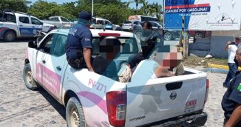 Detienen a presuntos estafadores; habían arrebatado una TDC a un ciudadano