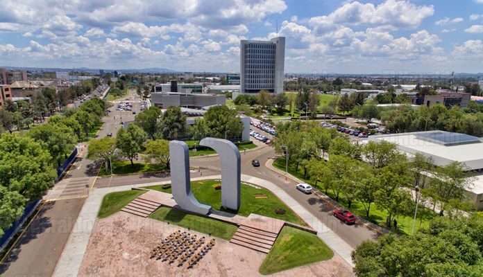 Profesor de la UAA recomienda a sus alumnas aprender a cocinar para evitar agresiones