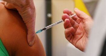 Mañana inicia vacunación para menores de edad en Bahía de Banderas