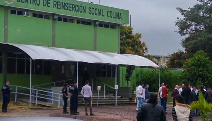 A balazos, le quitan la vida a director de cereso en Colima