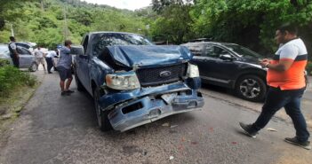 Choque entre 'Lobo' y estaquitas provoca caos vial en libramiento