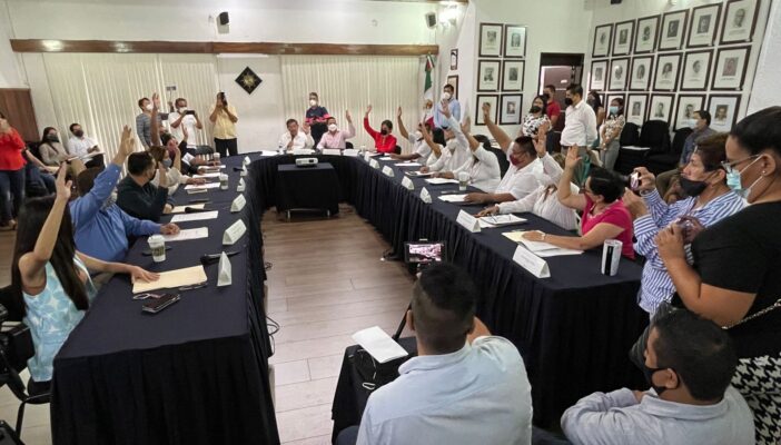 Se reparten los regidores las comisiones que presidirán