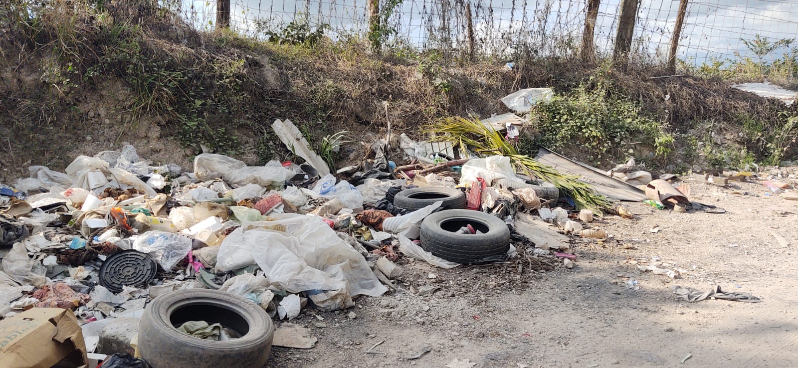 En menos de 3 meses, vecinos de Bosques del Progreso hicieron su basurero