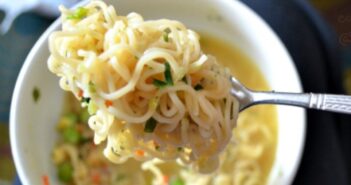 Profeco anuncia posible retiro del mercado de sopas instantáneas