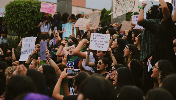 En Nayarit, marchas feministas provocaron daños a la infraestructura