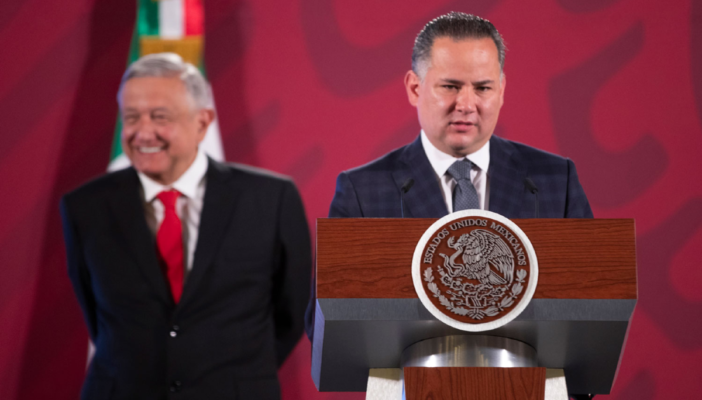 ‘Santiago Nieto es un profesional, pero no toleramos ninguna extravagancia’: AMLO