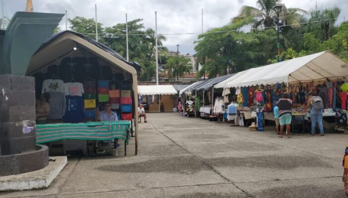 Hoy, comerciantes del Cuale deberán desalojar el Parque Hidalgo