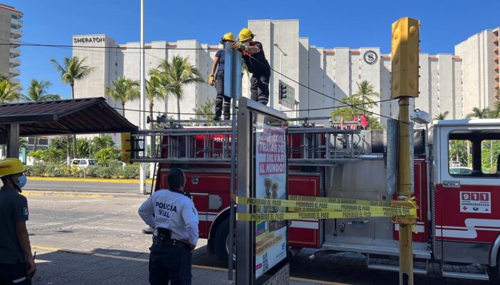 Acordonan publicidad por dar descargas eléctricas