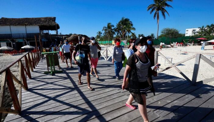 Analizarán legisladores aumento a 10 días de vacaciones anuales